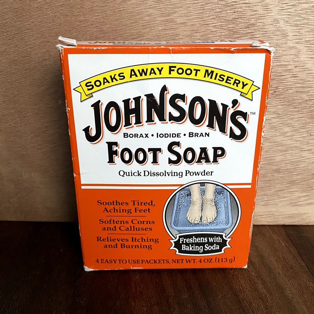 New Johnsons Foot Soap Powder Soak 4 Packets 1 oz Each